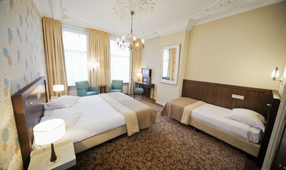 Фото отеля 2