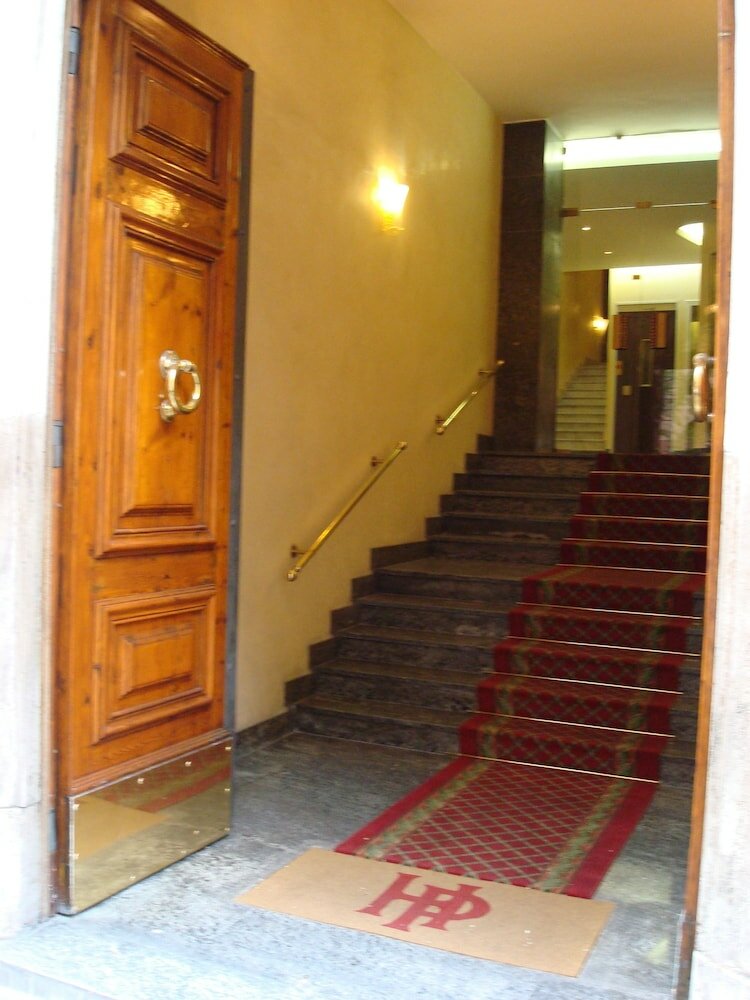 Фото Priscilla Hotel