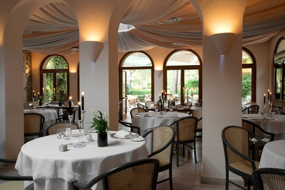 Фото Augustus Hotel & Resort