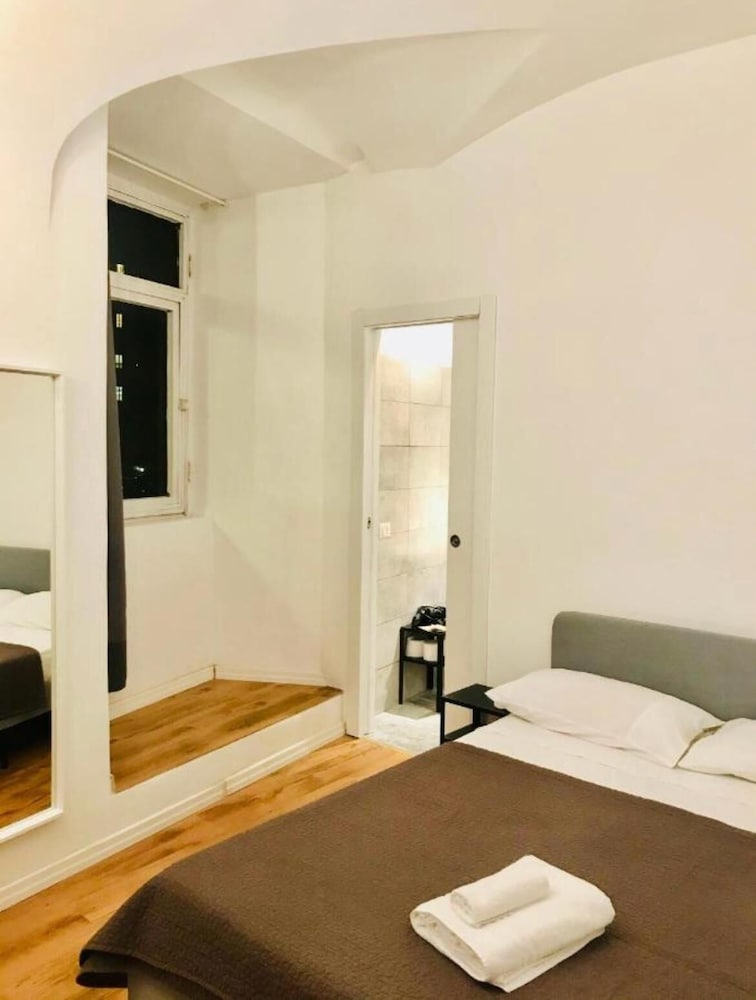 Фото Parlamento's House