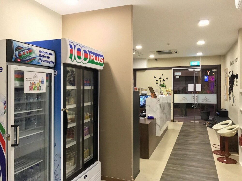 Фото Adamson Lodge - Hostel