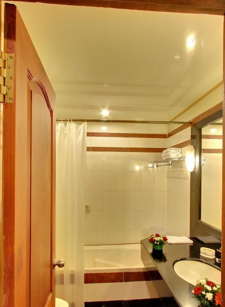 Фото Ktdc Tea County Munnar