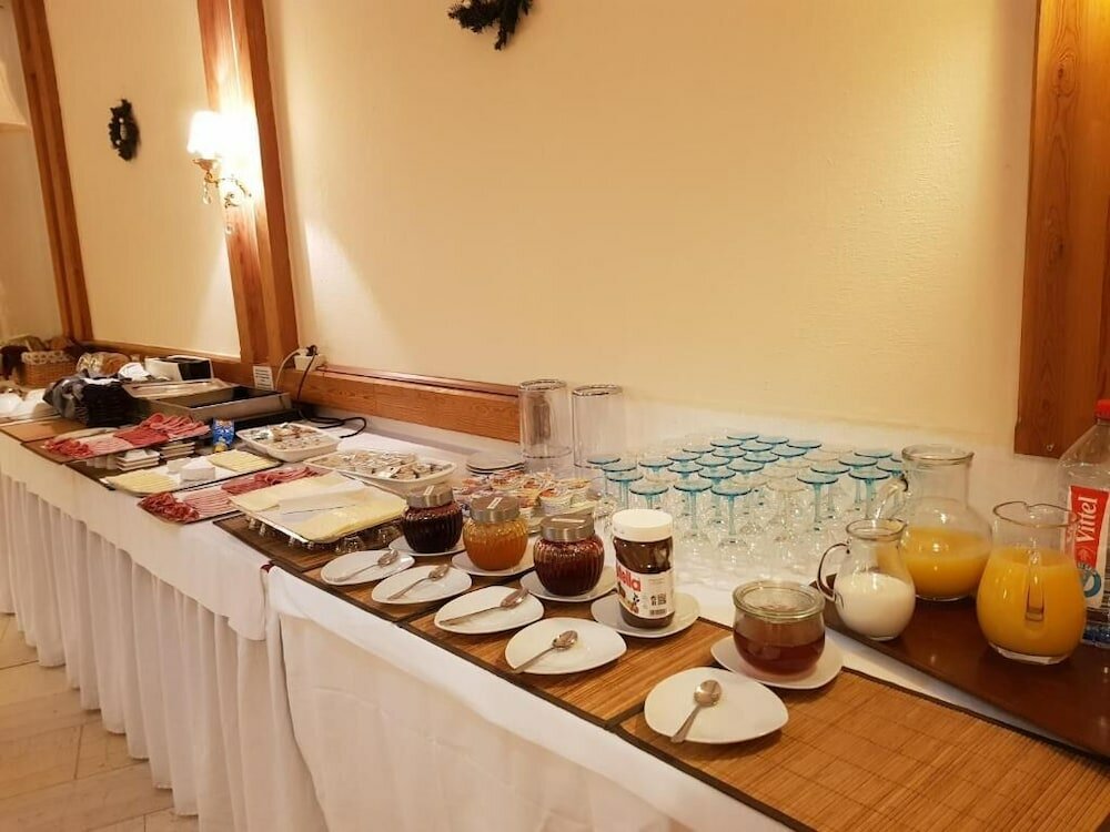 Фото Отель Hafez Bad Salzuflen