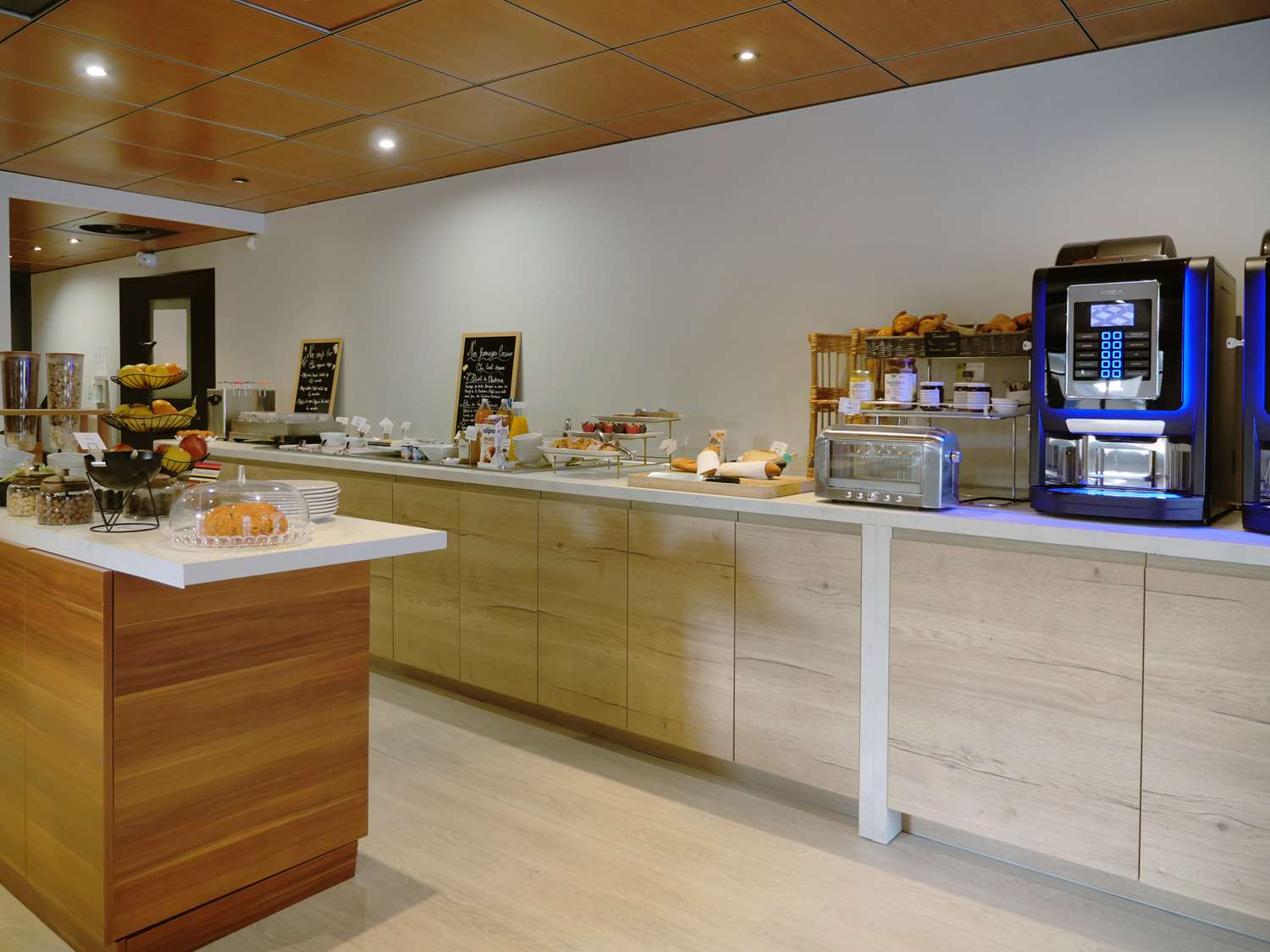 Фото Atrium Hotel