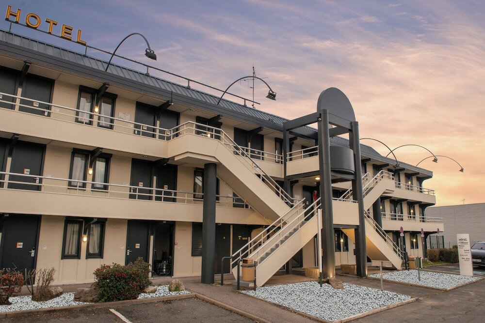 Фото Hôtel d’Olivet Orléans Sud