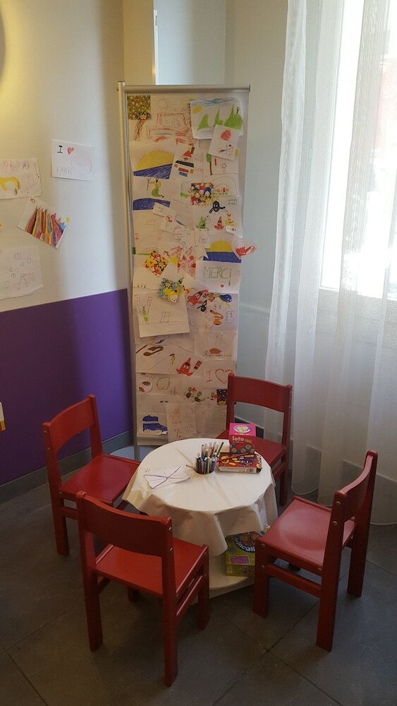 Фото Accueil Hôtel Paris Pigalle Montmartre