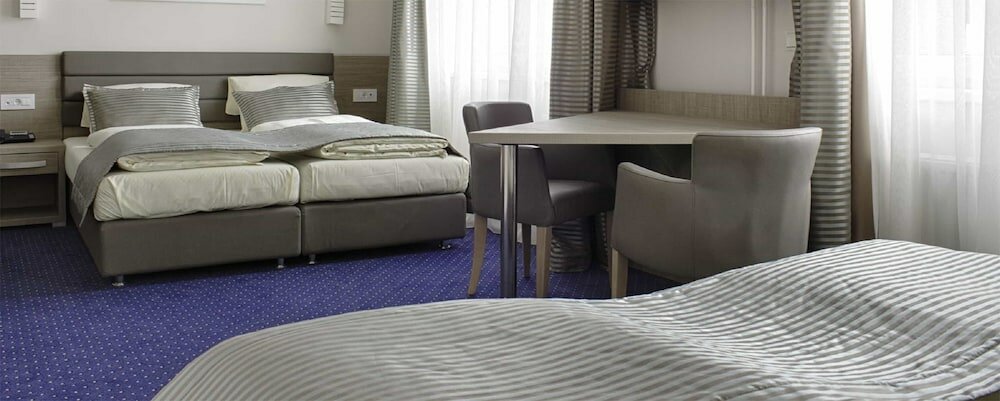 Фото St Joseph Hotel Hamburg Reeperbahn St Pauli Kiez