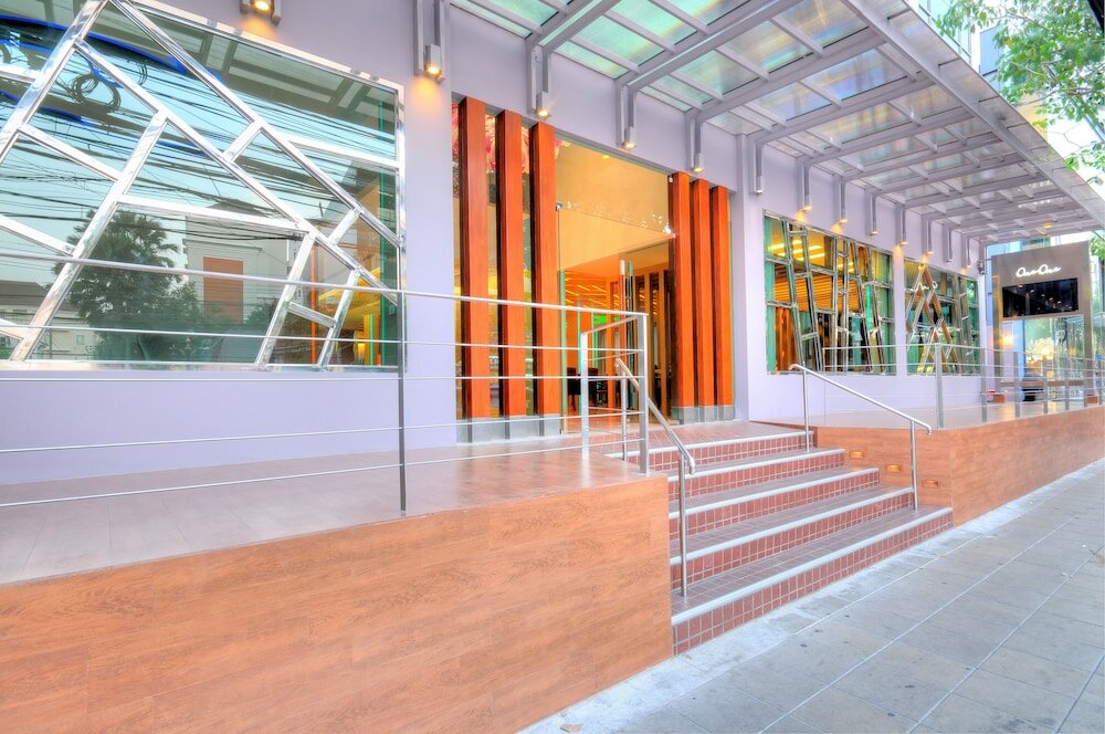 Фото One One Bangkok Hotel