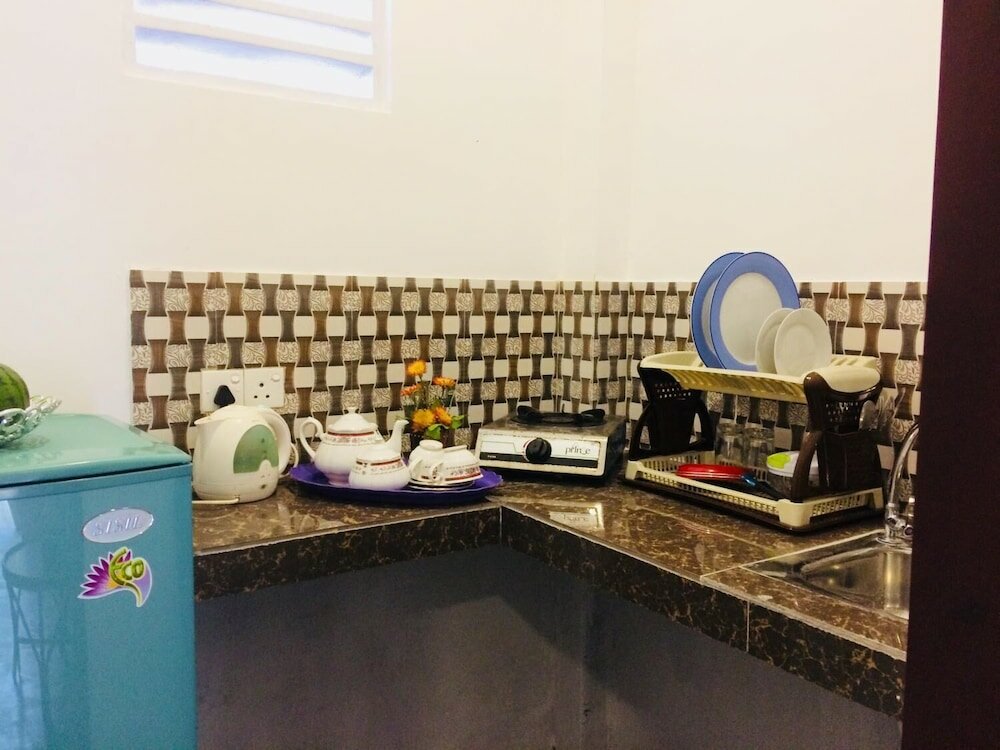 Фото Damith Tourist Inn