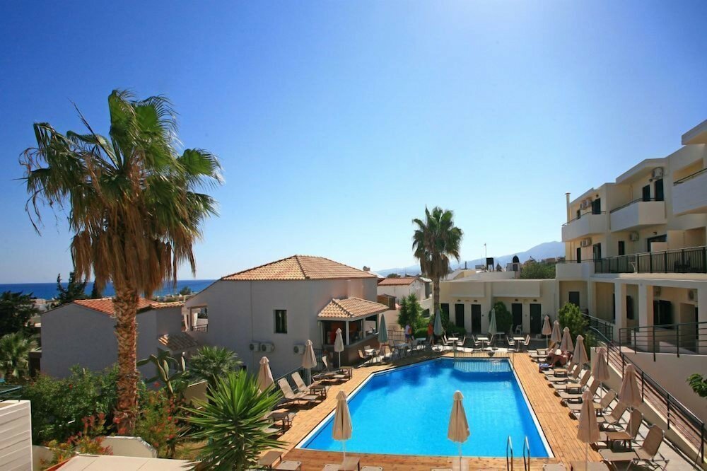 Фото Eurohotel Katrin Suites-Adults Only