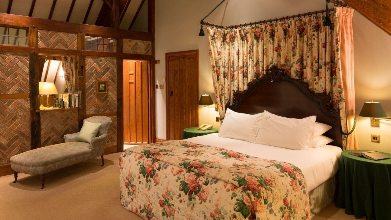 Фото The Priory Hotel