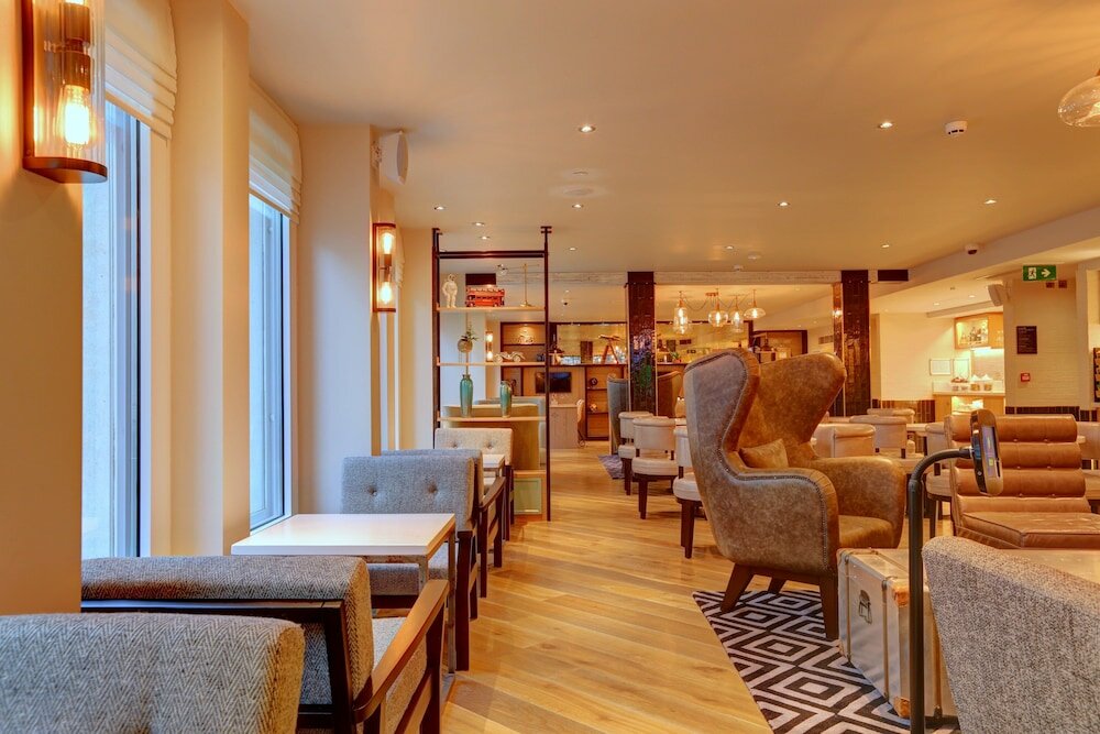Фото Hub by Premier Inn London Goodge Street hotel