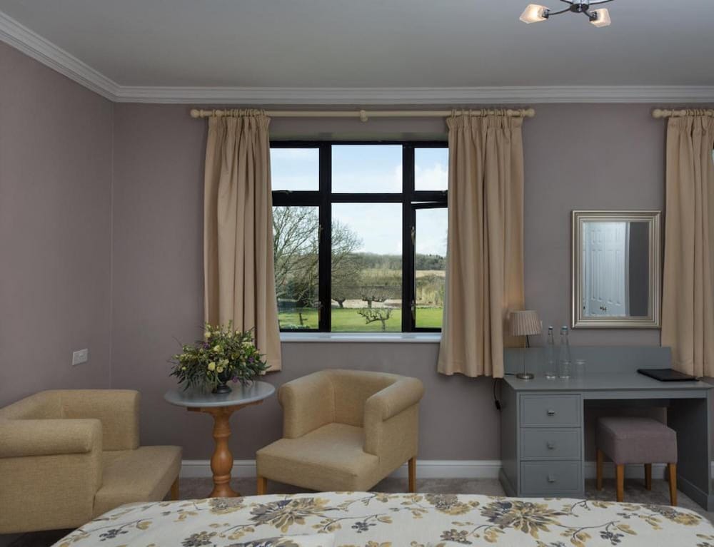 Фото Stanton Manor Hotel