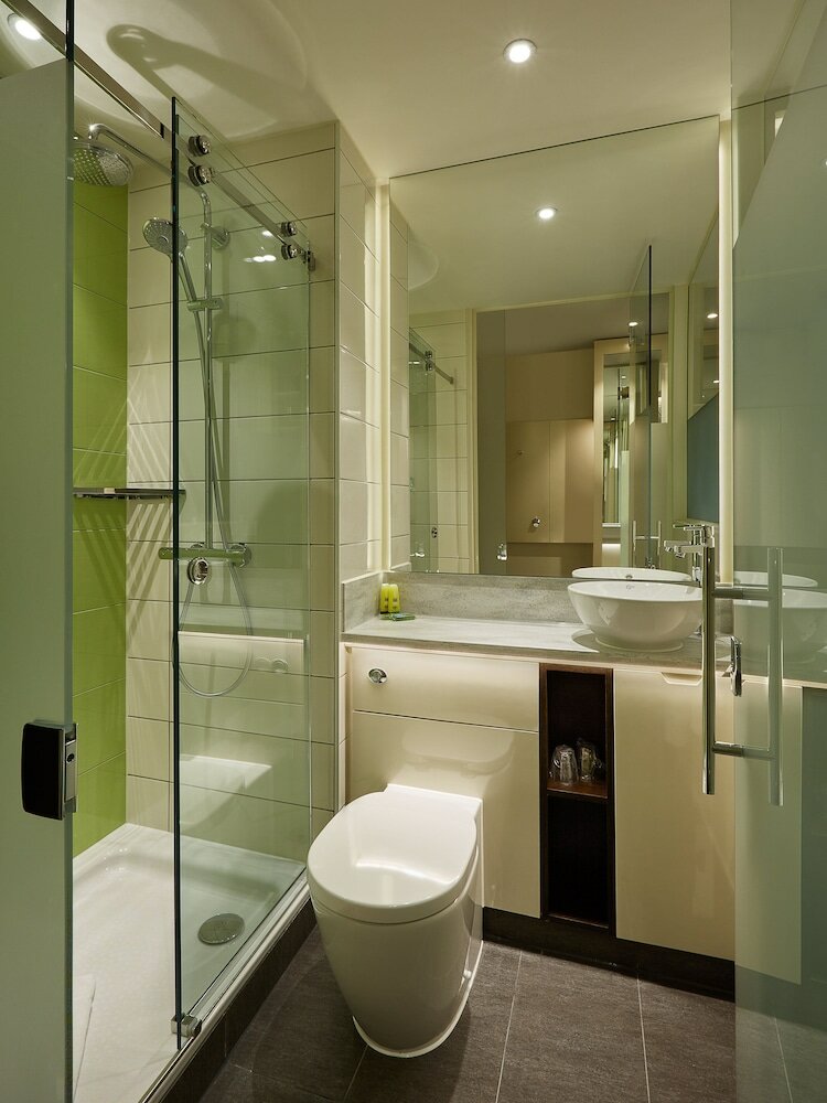 Фото Hub by Premier Inn London Covent Garden