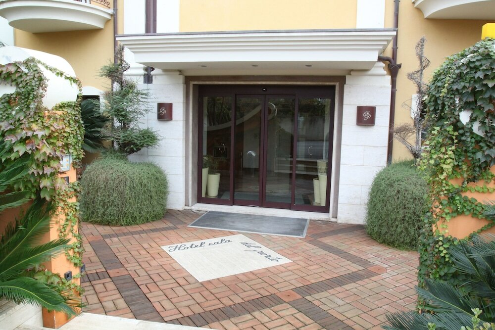 Фото Hotel Cala del Porto