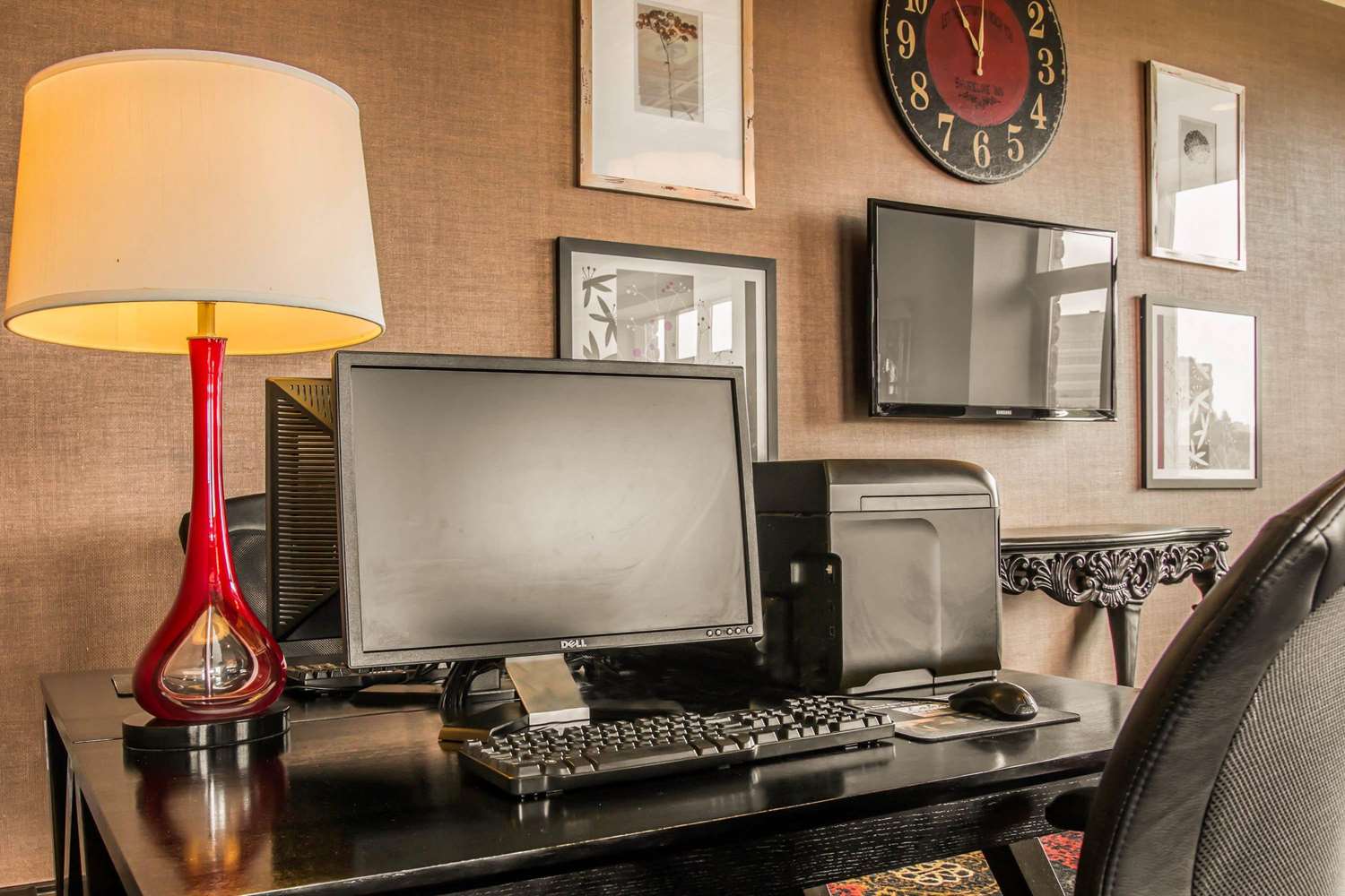 Фото Shoreline Inn & Conference C, Ascend Hotel Collection