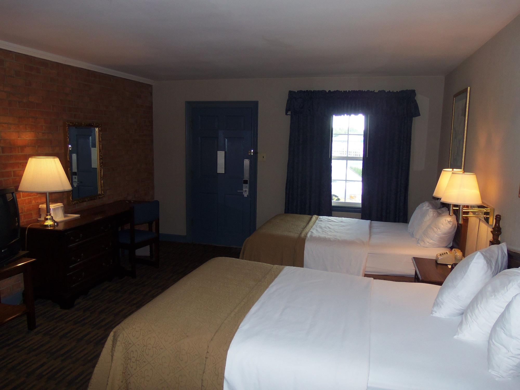 Фото Governor House Inn