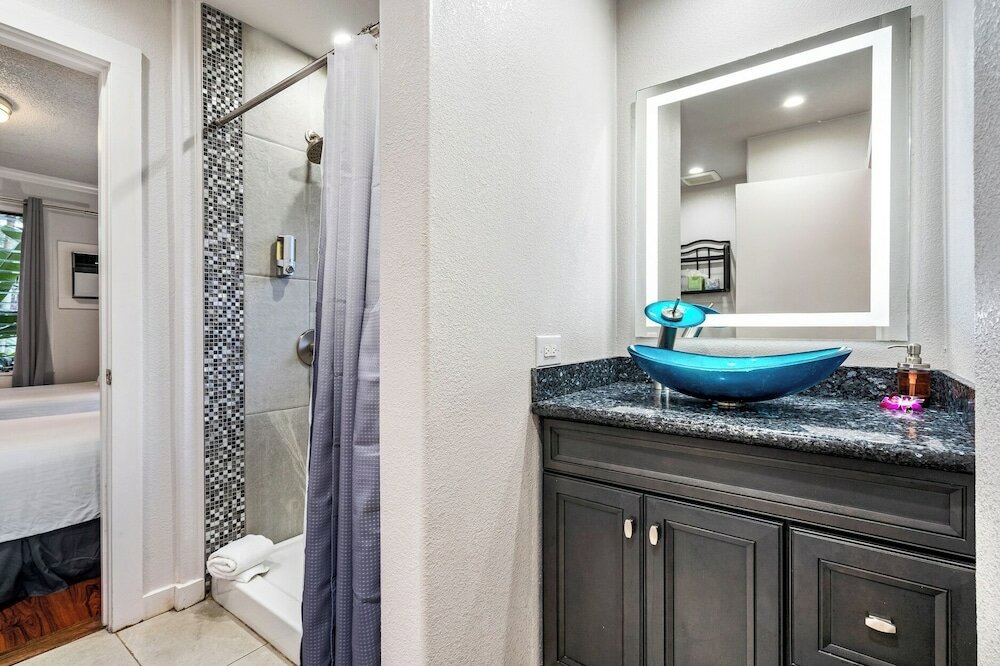 Фото Paradise Bay Resort