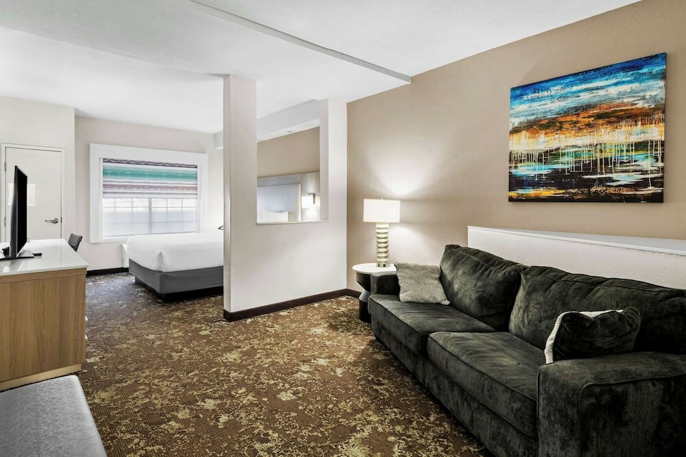 Фото Best Western Worlds of Fun Inn & Suites