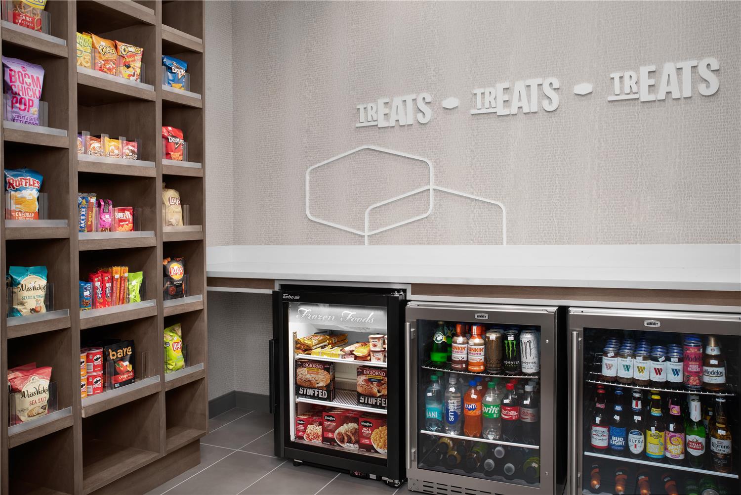 Фото Hampton Inn & Suites Vero Beach Downtown