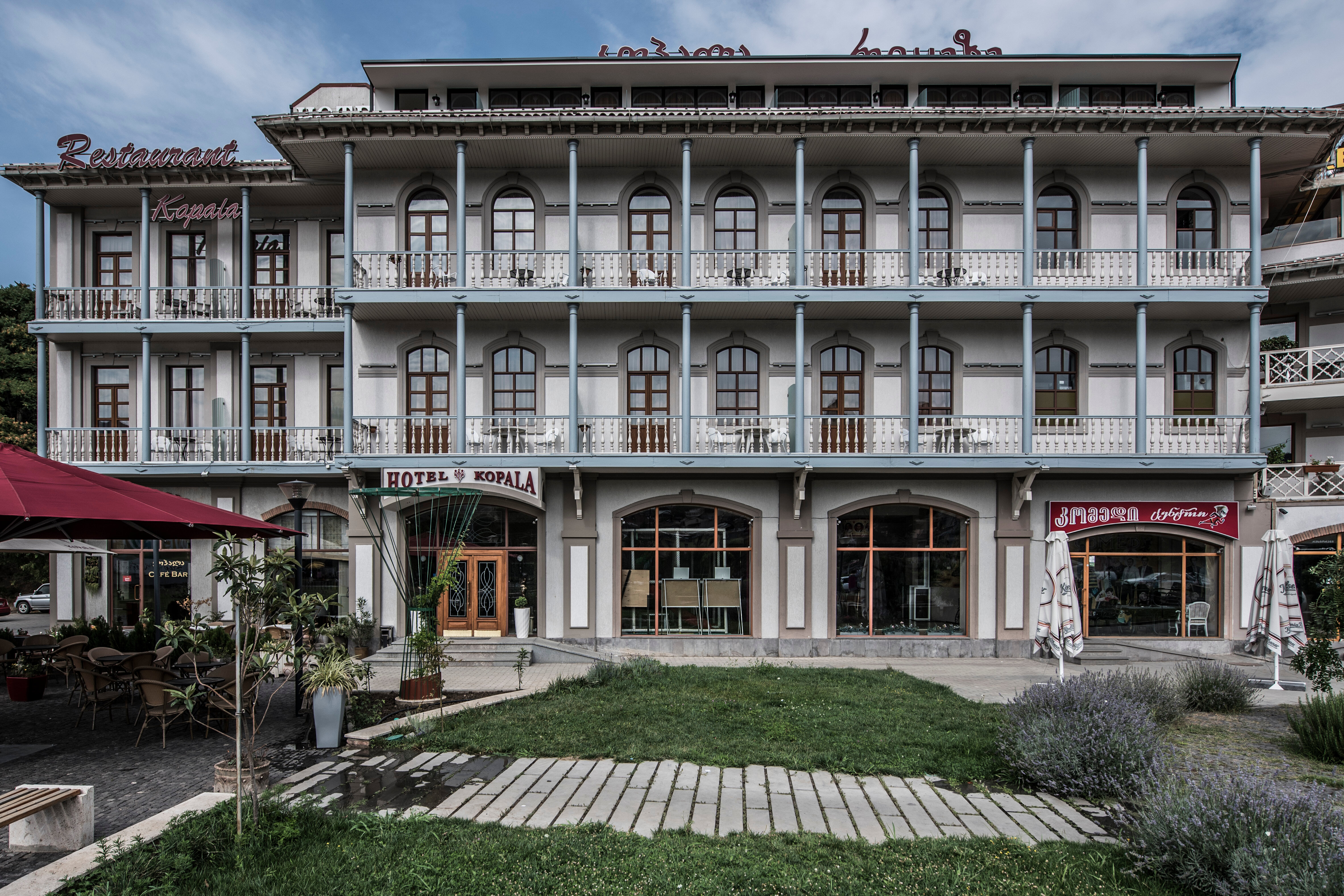 Фото отеля 1