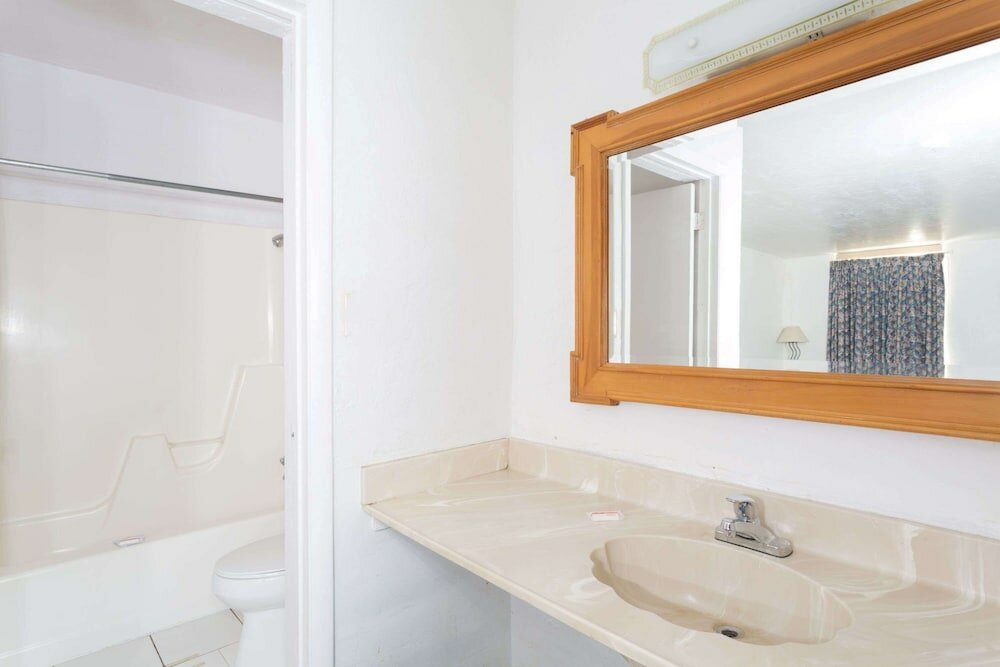 Фото Knights Inn Wendover