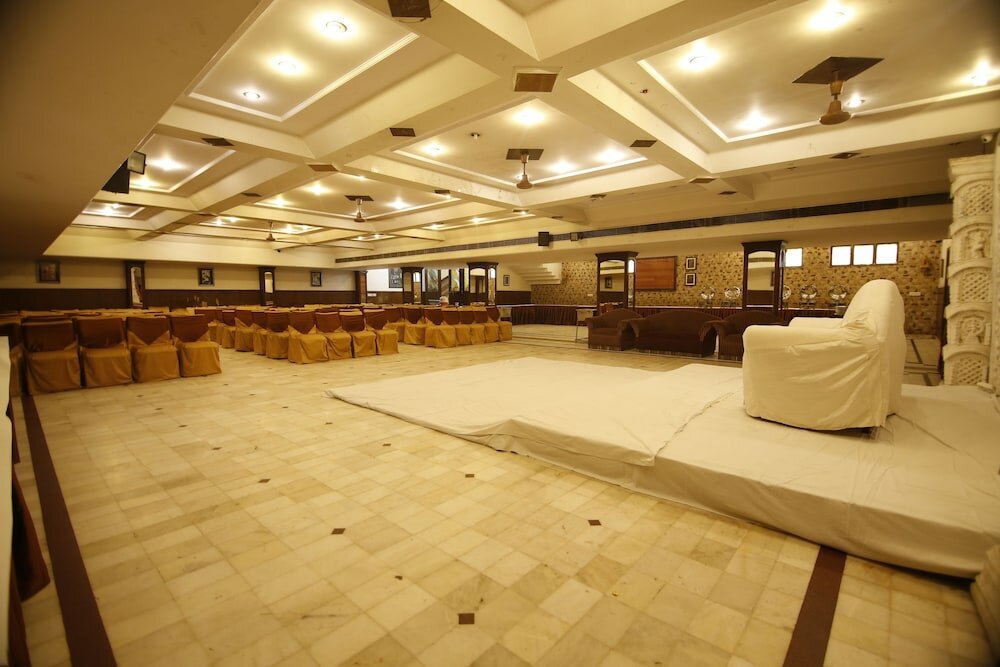 Фото Hotel Sheetal Regency