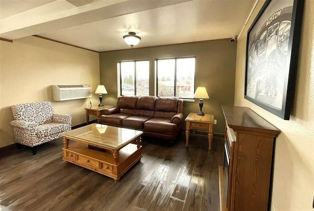 Фото Super 8 by Wyndham Moscow Pullman