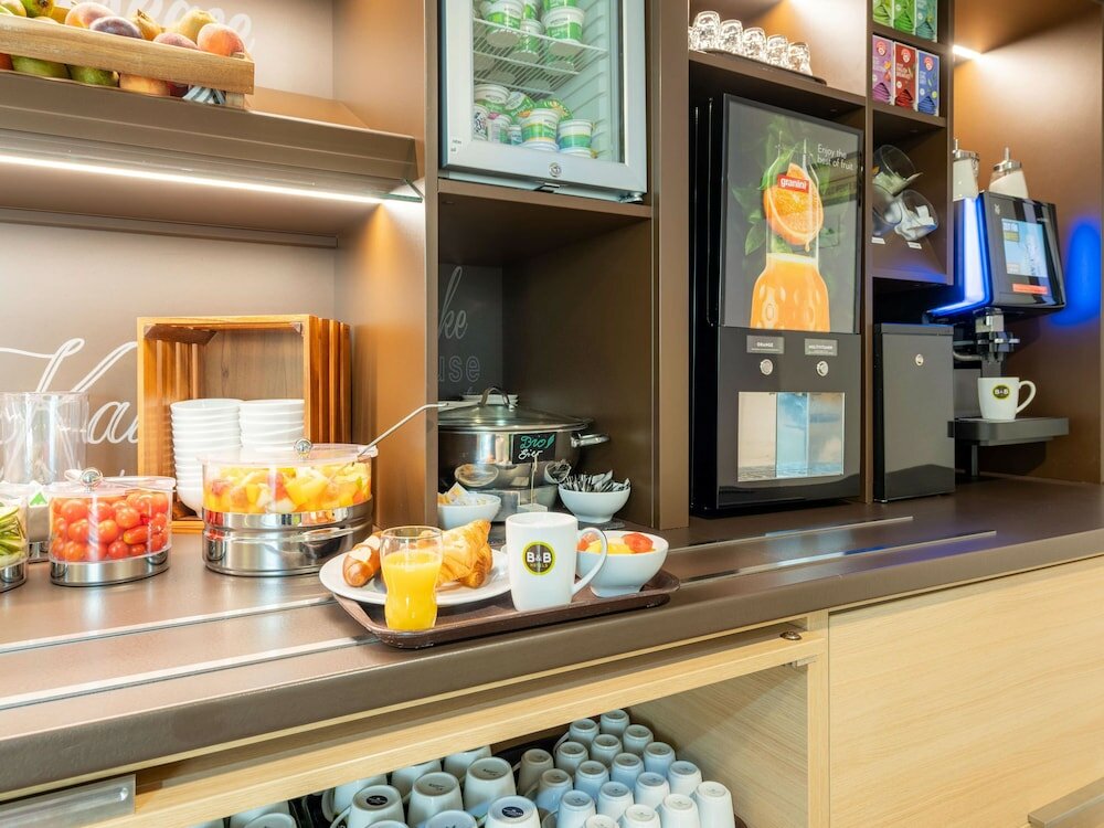 Фото B&b Hotel Stuttgart-City