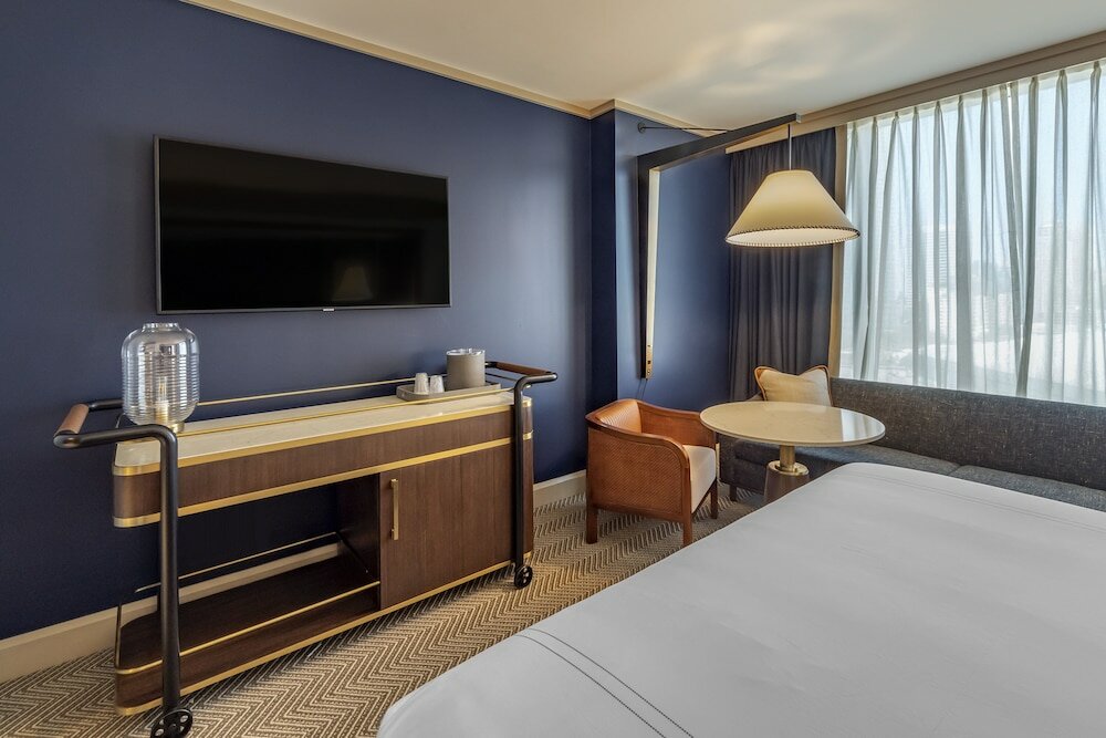 Фото Omni Oklahoma City Hotel