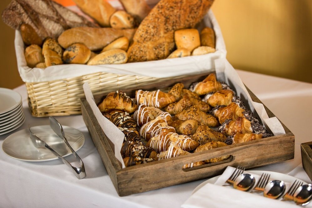 Фото Park Inn by Radisson Budapest