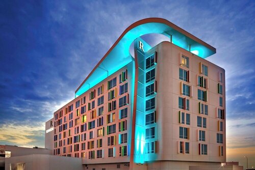 Внешний вид отеля Renaissance Edmonton Airport Hotel в округе Ледюке, фото 2