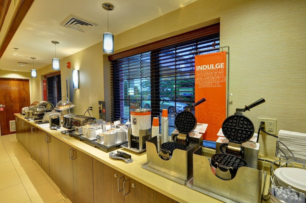 Фото Hampton Inn Franklin/Milford