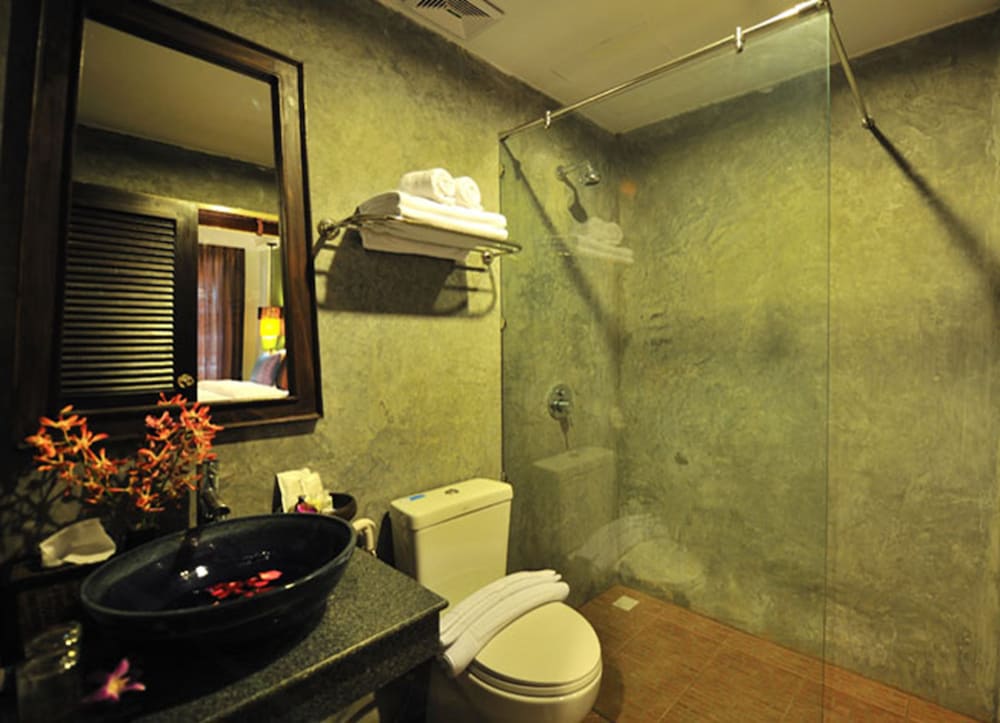 Фото Siralanna Phuket Hotel