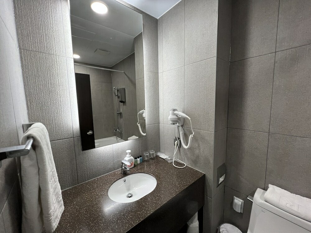 Фото Incheon Rivieraverium Hotel