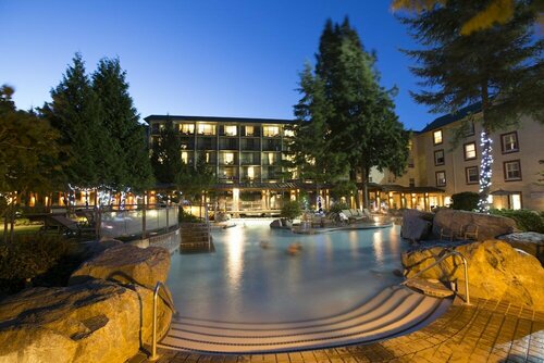 Гостиница Harrison Hot Springs Resort and SPA в Провинции Британская Колумбия