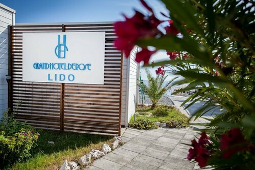 Внешний вид отеля Grand Hotel De Rose в Скалее, фото 5