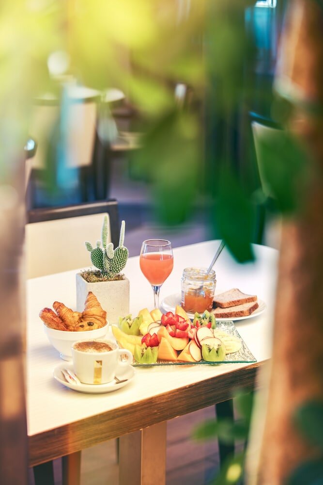 Фото Le Saint Paul Hotel