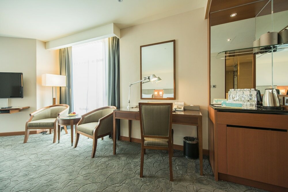 Фото Taichung Harbor Hotel