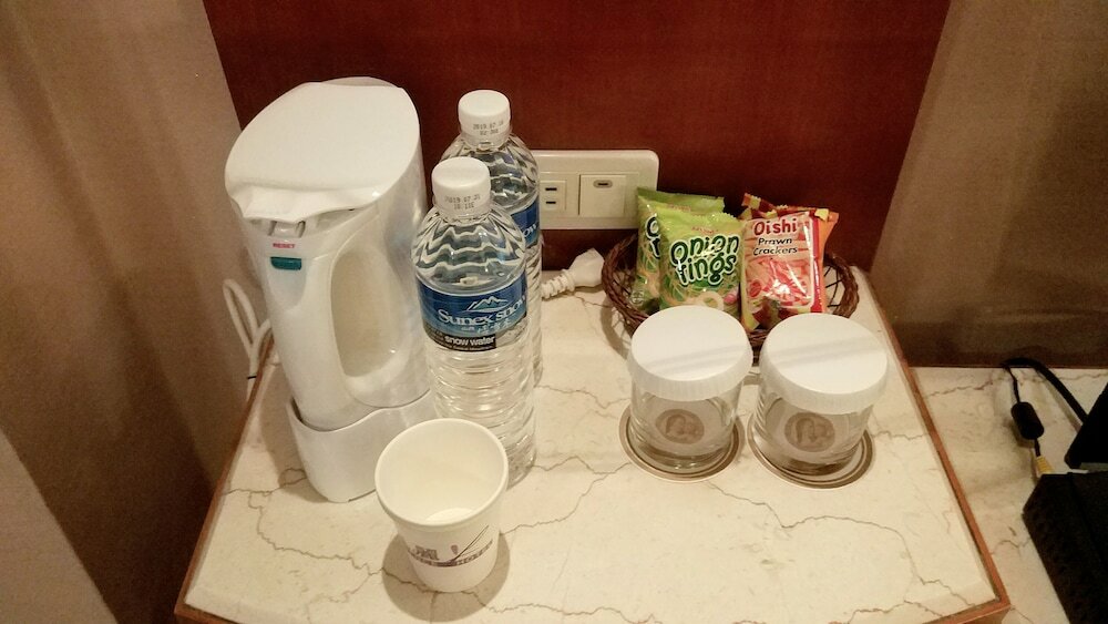 Фото Elegance Hotel Taipei