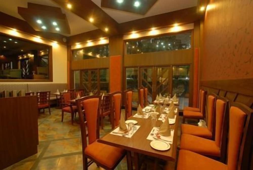 Фото Vikram Vintage Inn