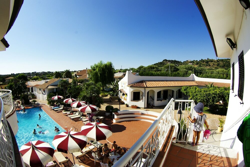 Фото Hotel Baia del Capo