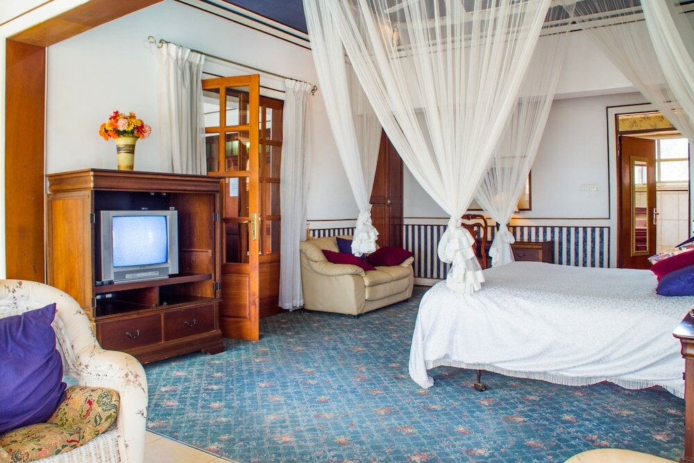 Фото Islet Hotel