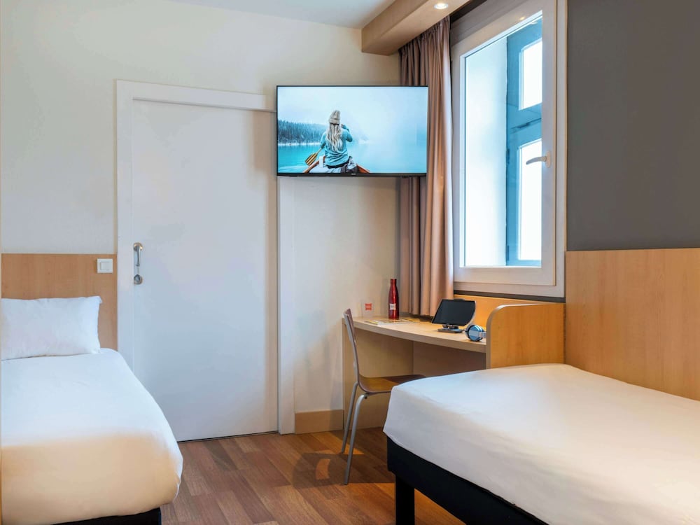 Фото Ibis Barcelona Meridiana