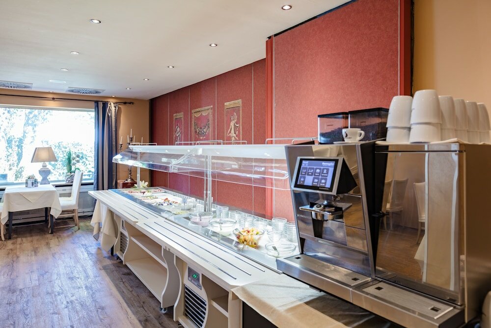 Фото Hotel Zum Zeppelin