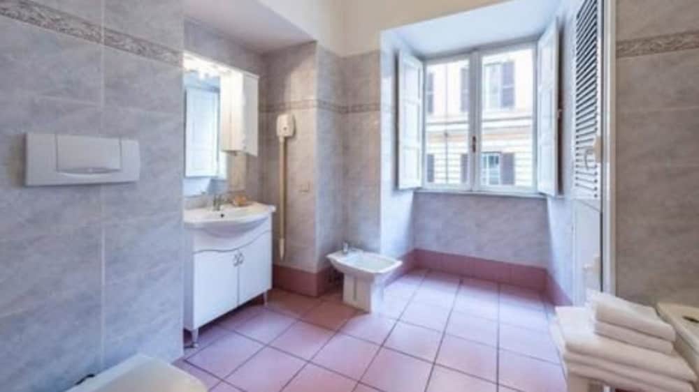 Фото Hotel California