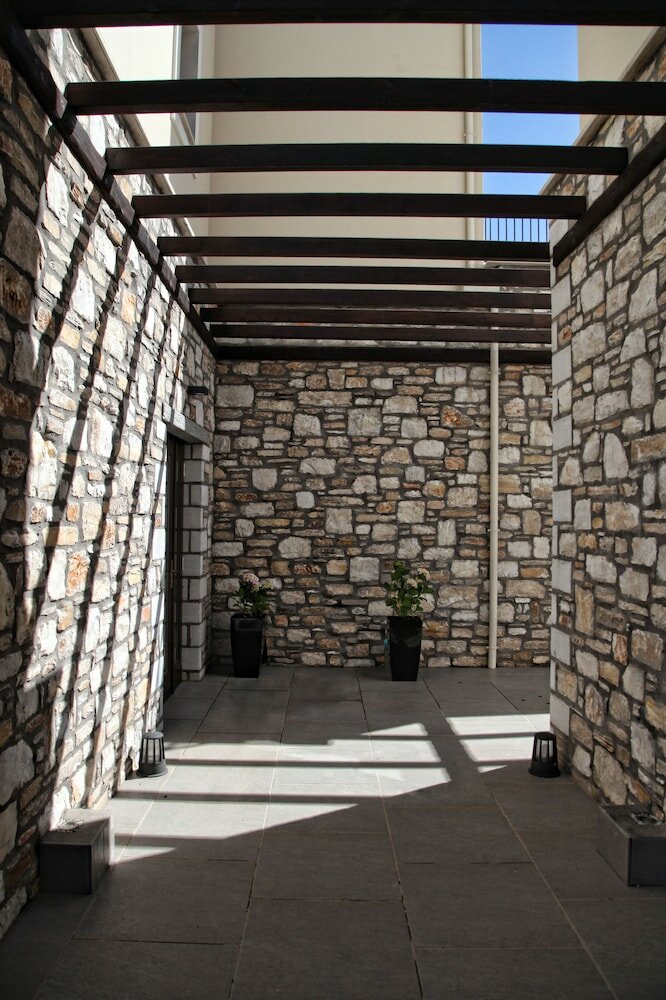 Фото Theta Hotel