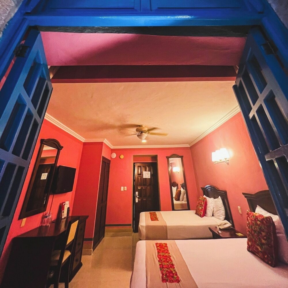 Фото Hotel Plaza Colonial