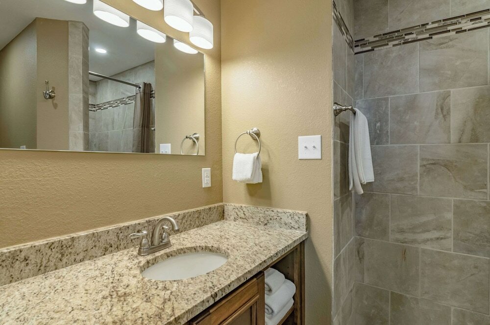 Фото Hotel Bothwell Sedalia Central District, Ascend Hotel Collection