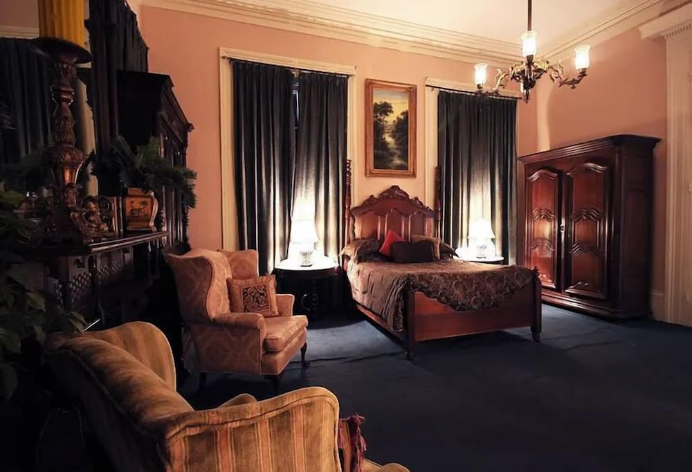 Фото The Olivier House Hotel